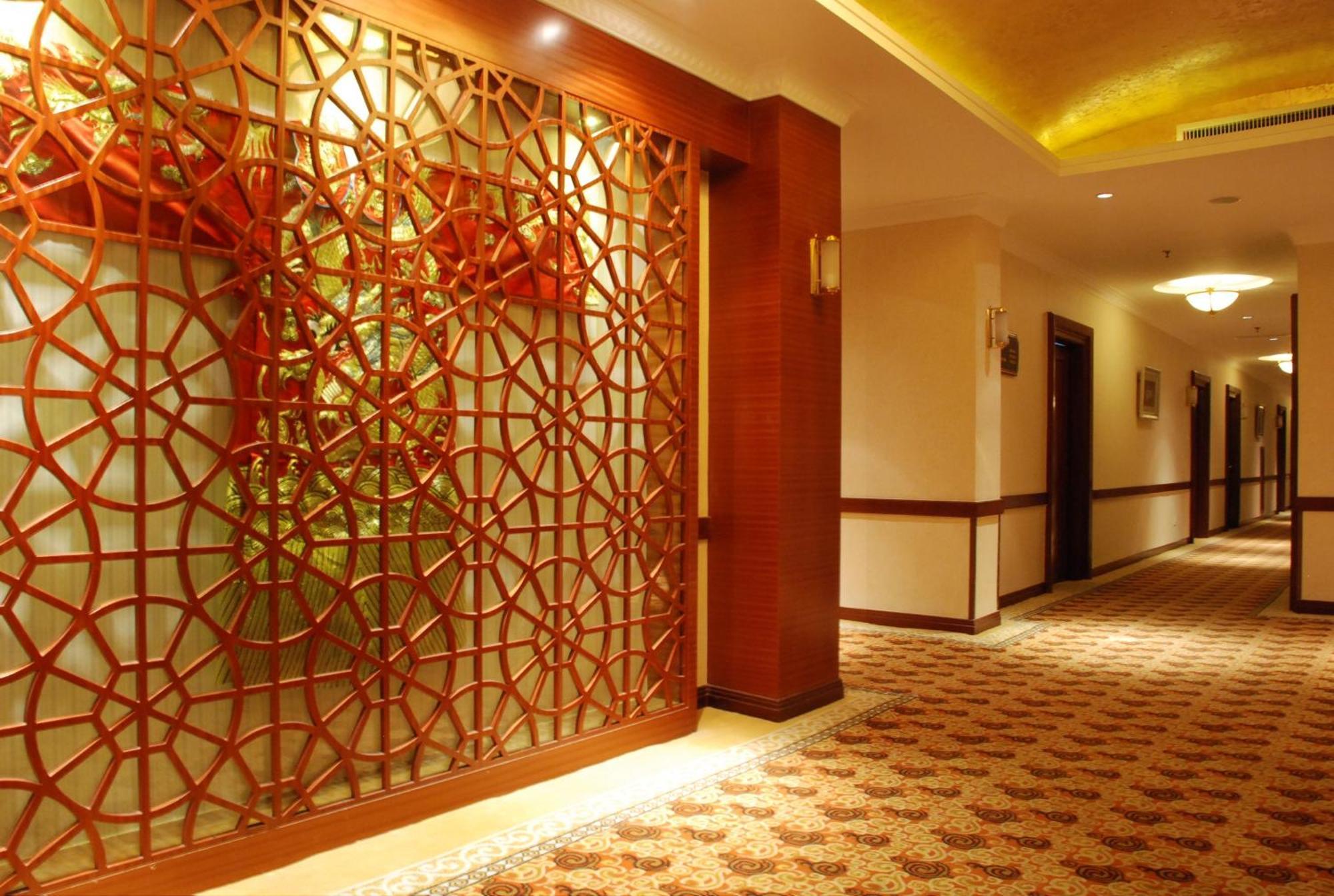 Jin Jiang Park Hotel Shanghái Exterior foto