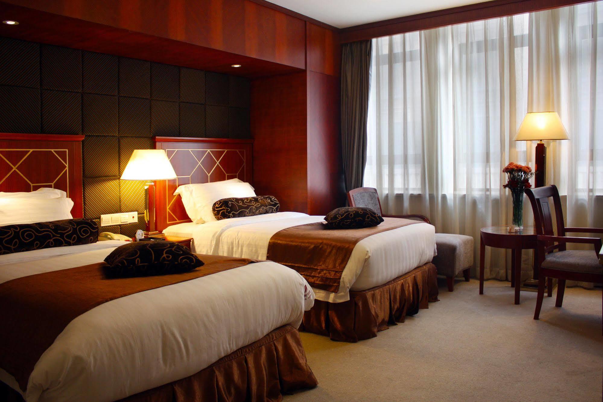 Jin Jiang Park Hotel Shanghái Exterior foto